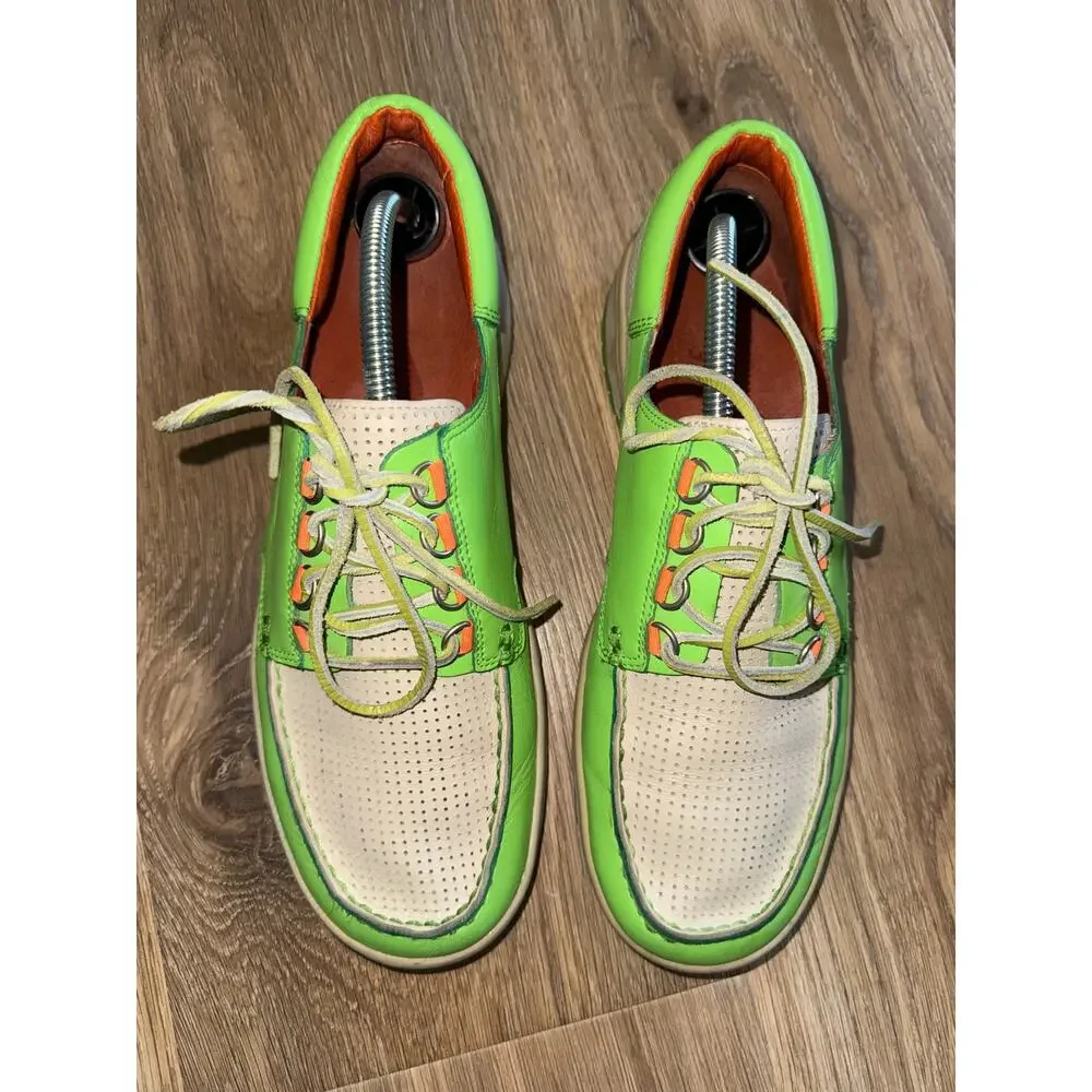 Men’s NIKE MAD JIB Leather Boat Shoes - size 10.5 - S1
